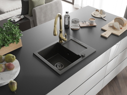 Mexen Enzo granite sink 1-bowl with drainer and Savita kitchen faucet, black/gold metallic - 6506-75-672601-50-B
