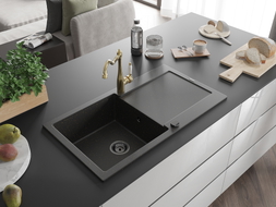 Mexen Leo 1-bowl granite sink with drainer and kitchen faucet Carla, black/gold metallic - 6501-75-670700-50-B