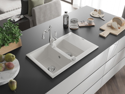 Mexen Gaspar 1.5-bowl granite sink with drainer and Carla kitchen faucet, white - 6507-20-670700-00