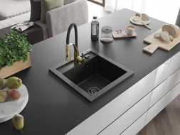 Mexen Vito 1-bowl granite sink with Aster kitchen faucet, black/gold metallic - 6503-75-73450-57-B