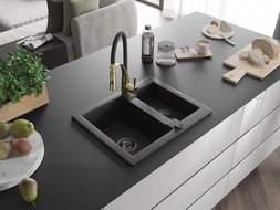 Mexen Carlos granite kitchen sink 1.5-bowl with Aster kitchen faucet, black/silver metallic - 6518-73-73450-57-B
