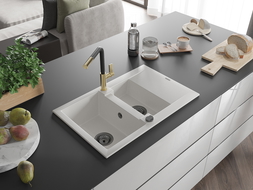 Mexen Gaspar 1.5-compartment granite sink with a drip tray and kitchen mixer tap Flora, White - 6507-20-670401-57-B