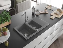 Mexen Gaspar 1.5-bowl granite sink with drainer and Flora kitchen faucet, gray - 6507-71-670401-00