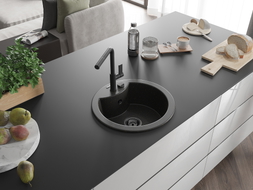 Mexen Diego granite sink 1-bowl with Flora kitchen faucet, black/gold metallic - 6512-75-670401-70-B
