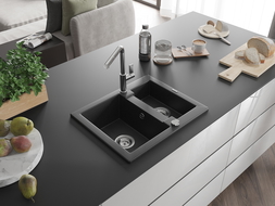 Mexen Carlos granite sink 1.5-bowl with Flora kitchen tap, black/silver metallic - 6518-73-670401-00