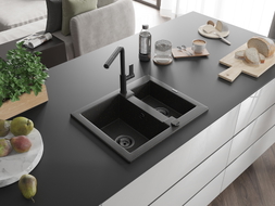 Mexen Carlos granite kitchen sink 1.5-bowl with Flora kitchen faucet, black/gold metallic - 6518-75-670401-70-B