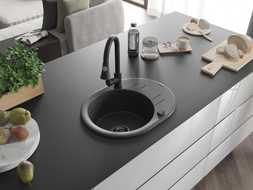 Mexen Kevin 1-bowl granite sink with drainer and Elia kitchen faucet, black speckled - 6517-76-670101-70-B