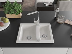 Mexen Carlos 1.5-bowl granite sink with Rita kitchen faucet, white - 6518-20-670300-00