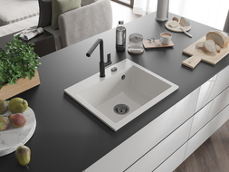 Mexen Oscar granite sink 1-bowl 580 x 490 mm, white, black siphon - 6519581000-20-B