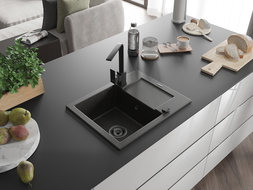 Mexen Enzo 1-compartment granite sink with a drip tray and kitchen mixer tap Rita, Black/Gold metallic - 6506-75-670300-70-B