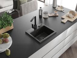 Mexen Milo granite sink 1-bowl with Rita kitchen faucet, black/gold metallic - 6505-75-670300-70-B