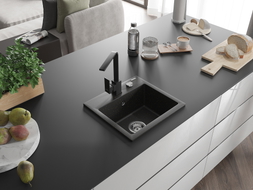Mexen Milo granite kitchen sink 1-bowl with Rita kitchen faucet, black/golden metallic - 6505-75-670300-70