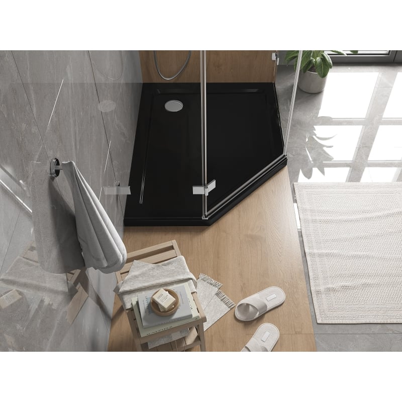 Mexen Flat pentagonal slim shower base right 100 x 90 cm, black, chrome siphon - 41P709010R