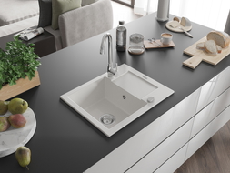 Mexen Enzo single-bowl granite sink with drainer and Telma kitchen faucet, white - 6506-20-670200-00