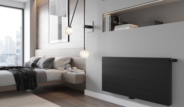 Decorative panel radiator with a smooth front